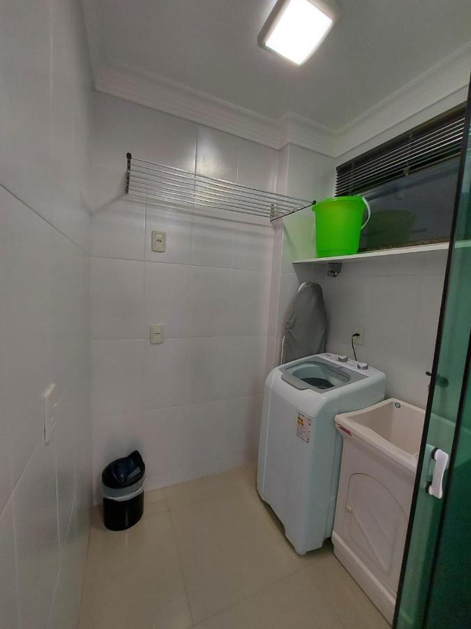 Apartamento Em Condominio Em Бомбиняс Екстериор снимка