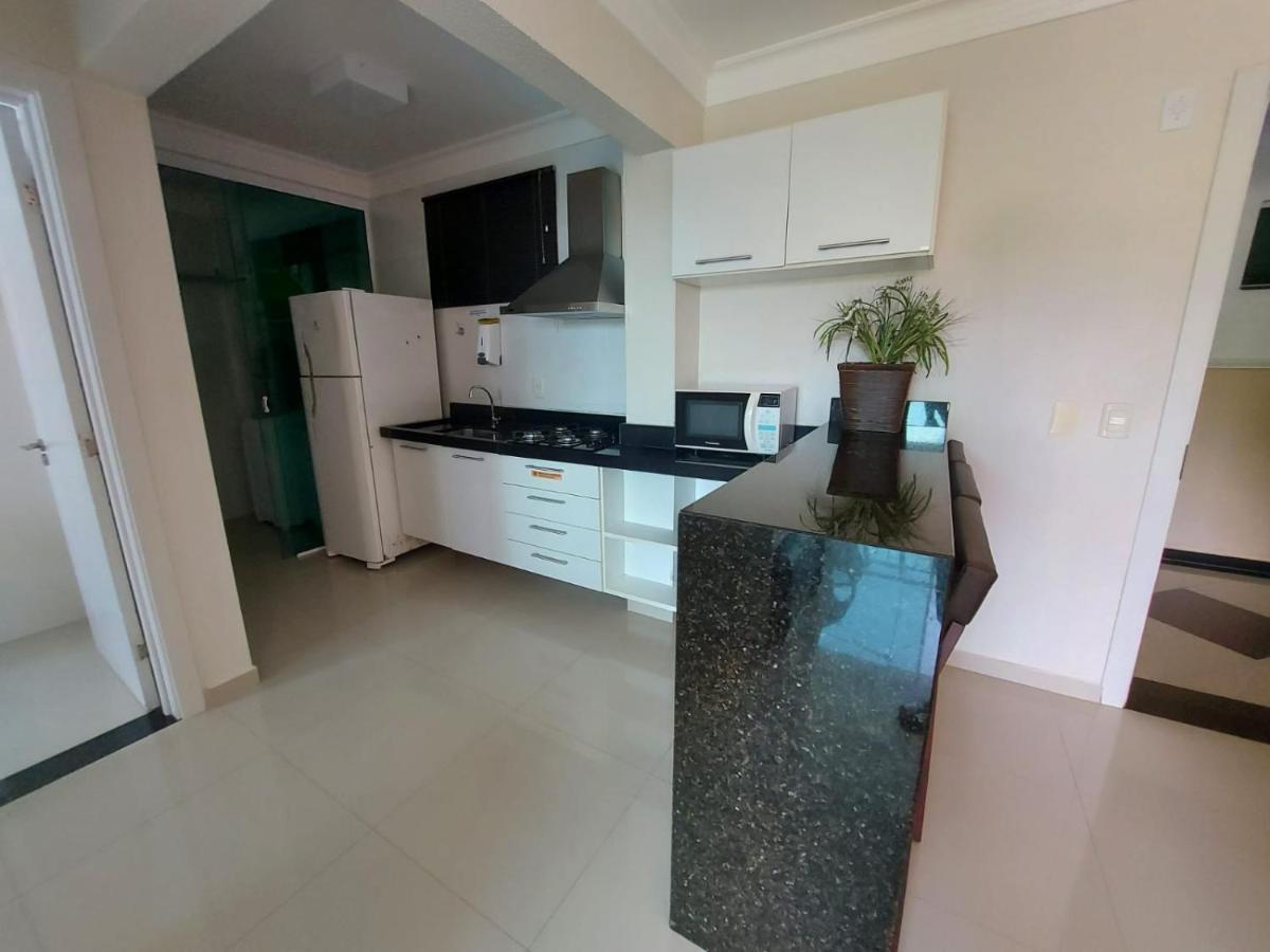 Apartamento Em Condominio Em Бомбиняс Екстериор снимка